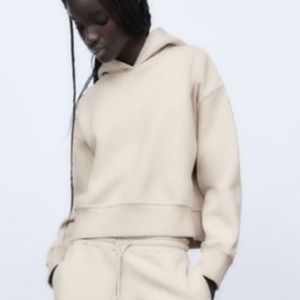 Zara Cropped Sand / Off White Colored Hoodie